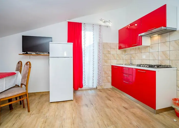 Hilde Red-9 By Interhome דירה