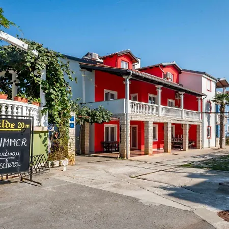 Hilde Red-9 By Interhome Apartman