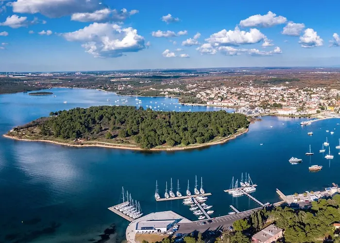 Hilde Red-9 By Interhome Medulin